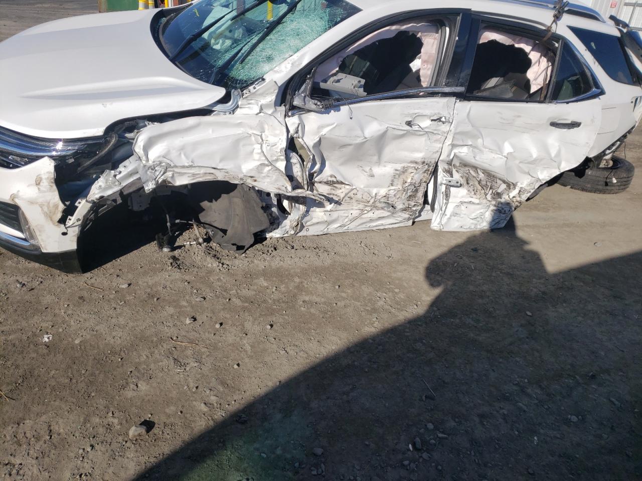 Photo 9 from auction – 2022 CHEVROLET EQUINOX PR with VIN 2GNAXXEV2N6102001