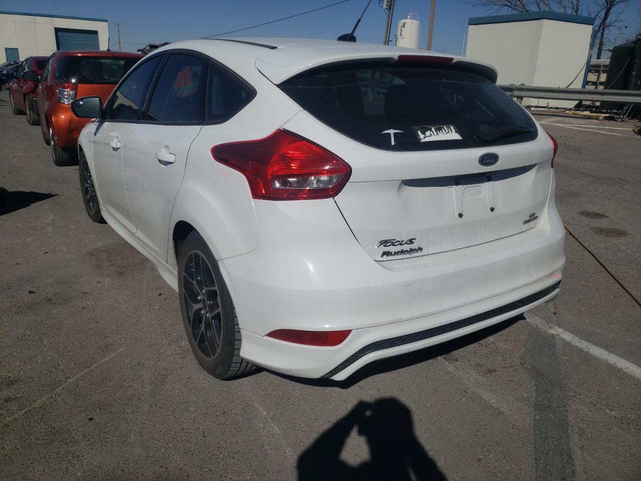 Photo 3 from auction – 2015 FORD FOCUS SE with VIN 1FADP3K29FL210445