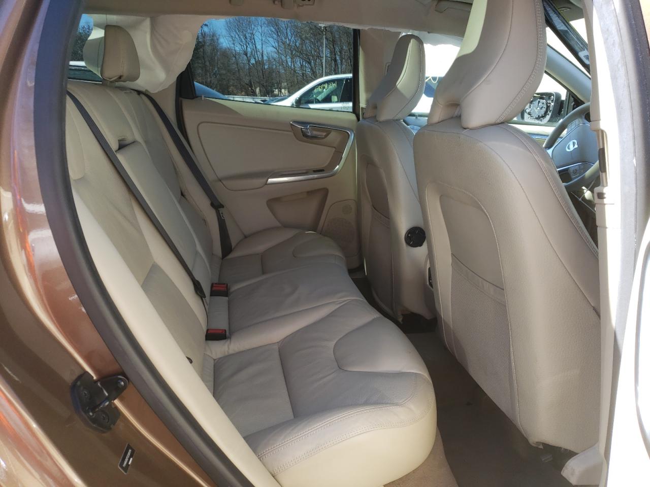 Photo 6 from auction – 2012 VOLVO XC60 3.2 with VIN YV4952DZ7C2335176