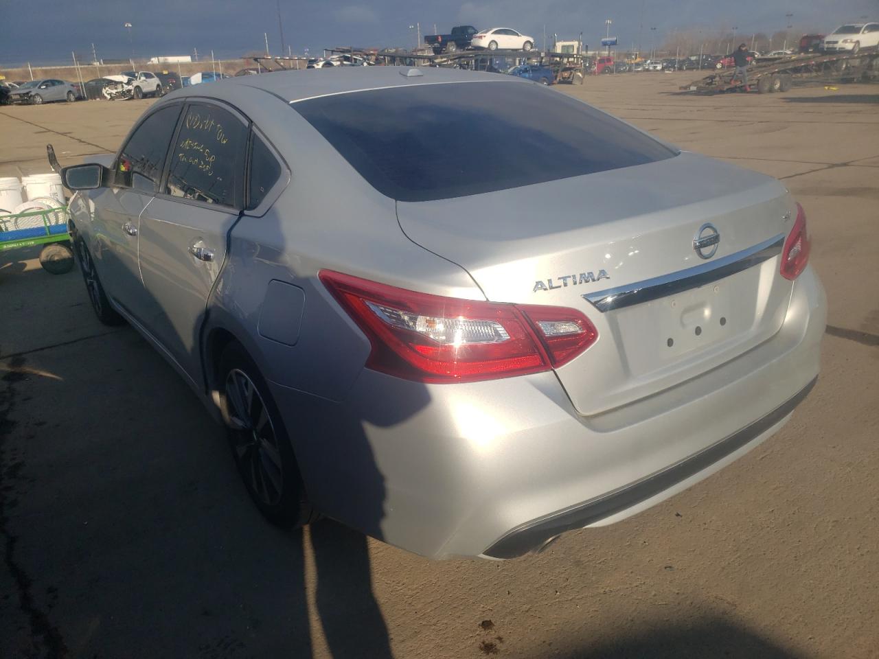 Photo 3 from auction – 2017 NISSAN ALTIMA 2.5 with VIN 1N4AL3AP5HC269331