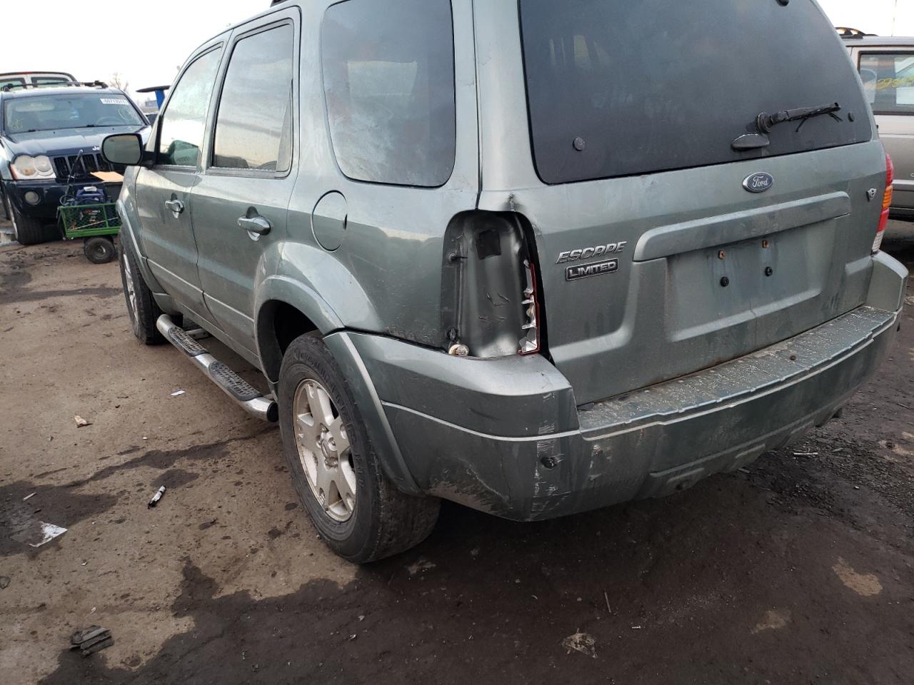 Photo 3 from auction – 2006 FORD ESCAPE LIM with VIN 1FMYU04176KA28249