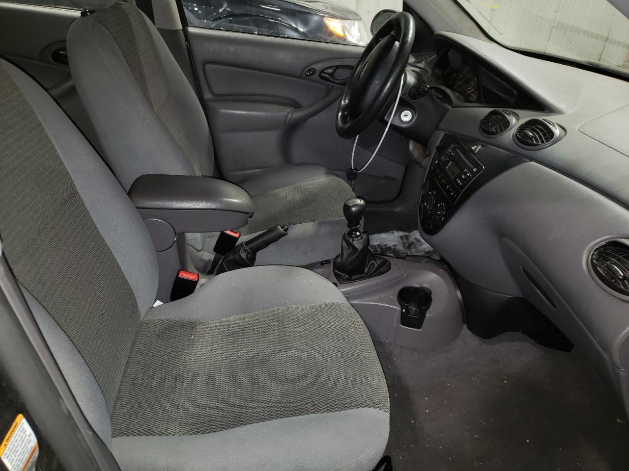 Photo 5 from auction – 2004 FORD FOCUS SE with VIN 1FAHP36314W140438