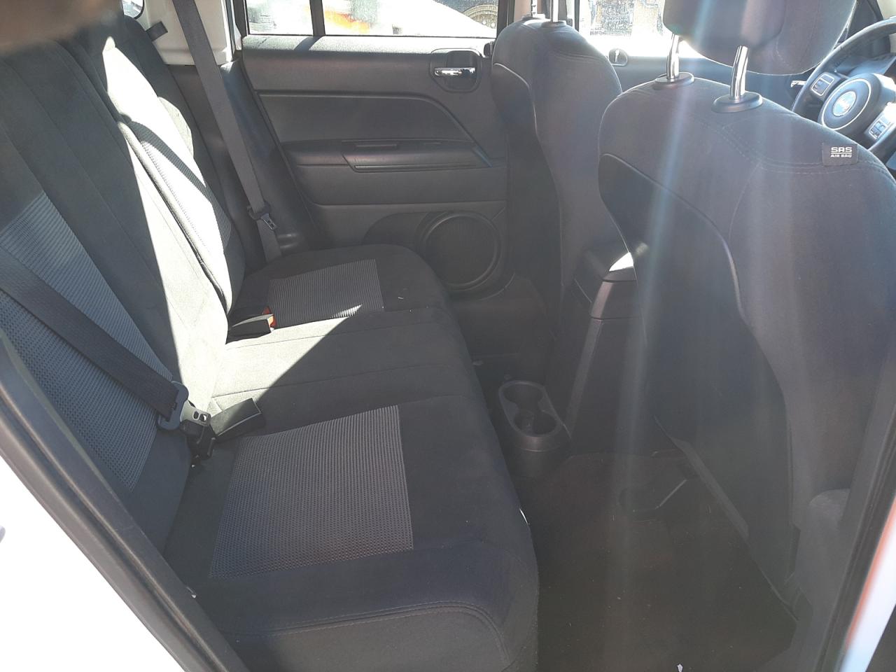 Photo 6 from auction – 2016 JEEP PATRIOT LA with VIN 1C4NJPFA4GD633342