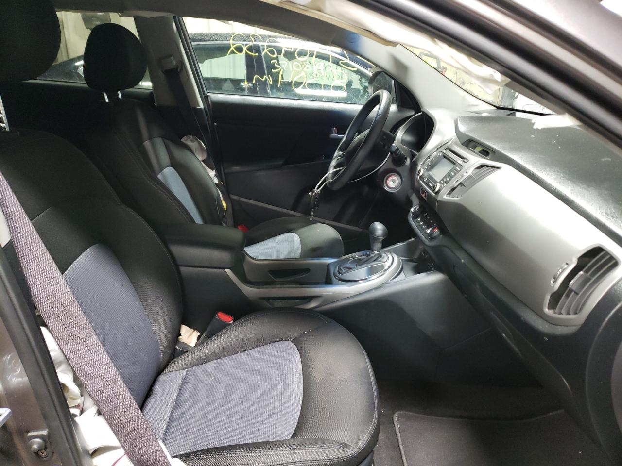 Photo 5 from auction – 2014 KIA SPORTAGE B with VIN KNDPB3AC7E7639915