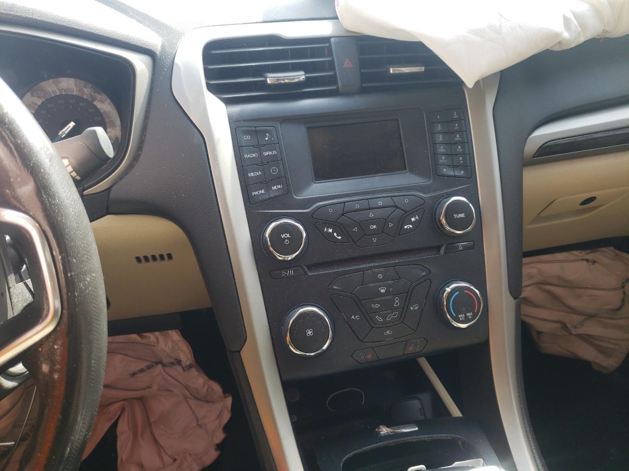 Photo 9 from auction – 2014 FORD FUSION SE with VIN 3FA6P0HD2ER310841