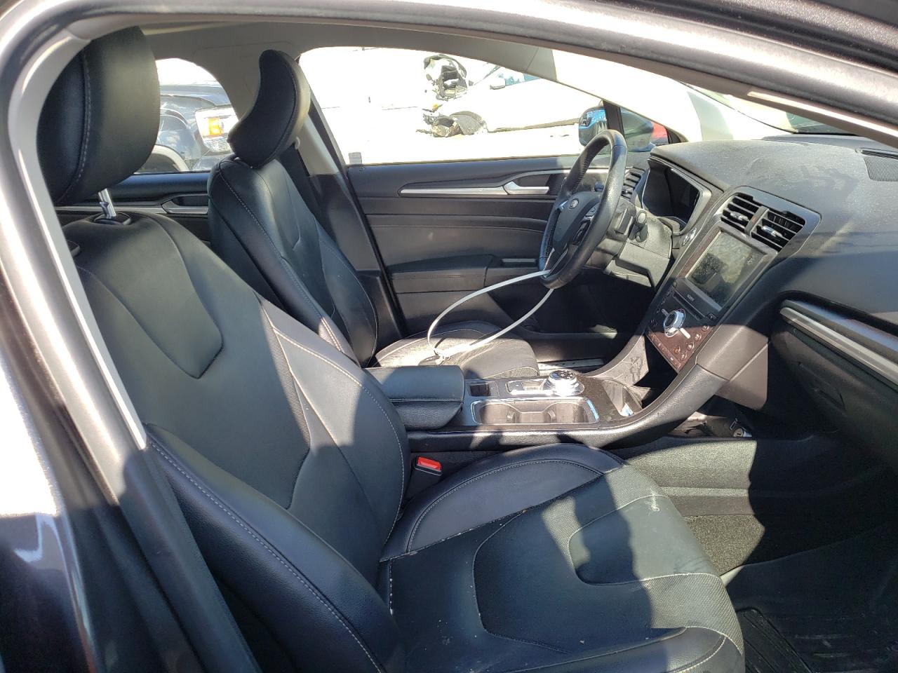 Photo 5 from auction – 2018 FORD FUSION TIT with VIN 3FA6P0D96JR225559