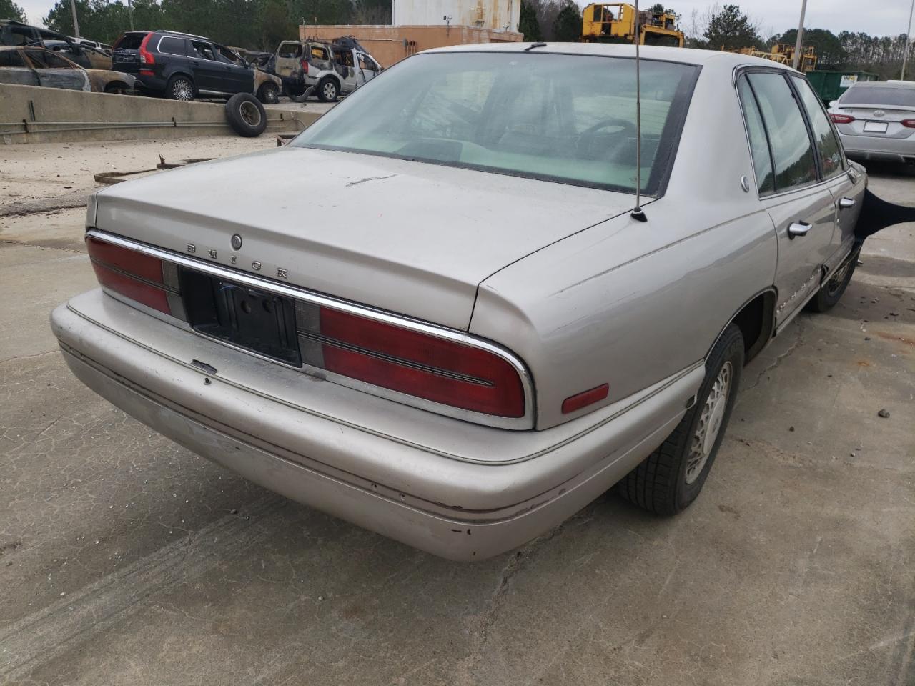Photo 4 from auction – 1996 BUICK PARK AVENU with VIN 1G4CW52KXTH604647