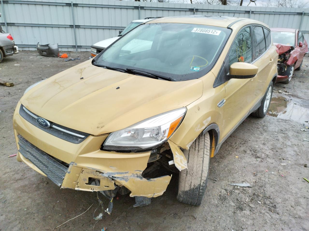 Photo 2 from auction – 2015 FORD ESCAPE SE with VIN 1FMCU9GX9FUA21760