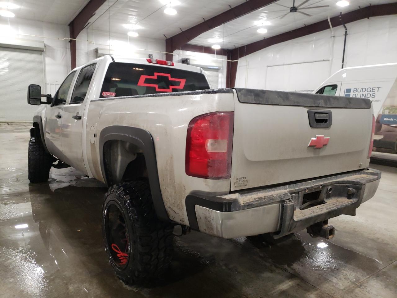 Photo 3 from auction – 2010 CHEVROLET SILVERADO with VIN 1GC4KXB61AF129367
