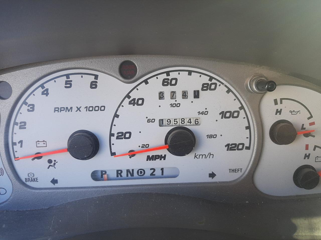 Photo 8 from auction – 2002 FORD EXPLORER S with VIN 1FMYU70E72UB53588
