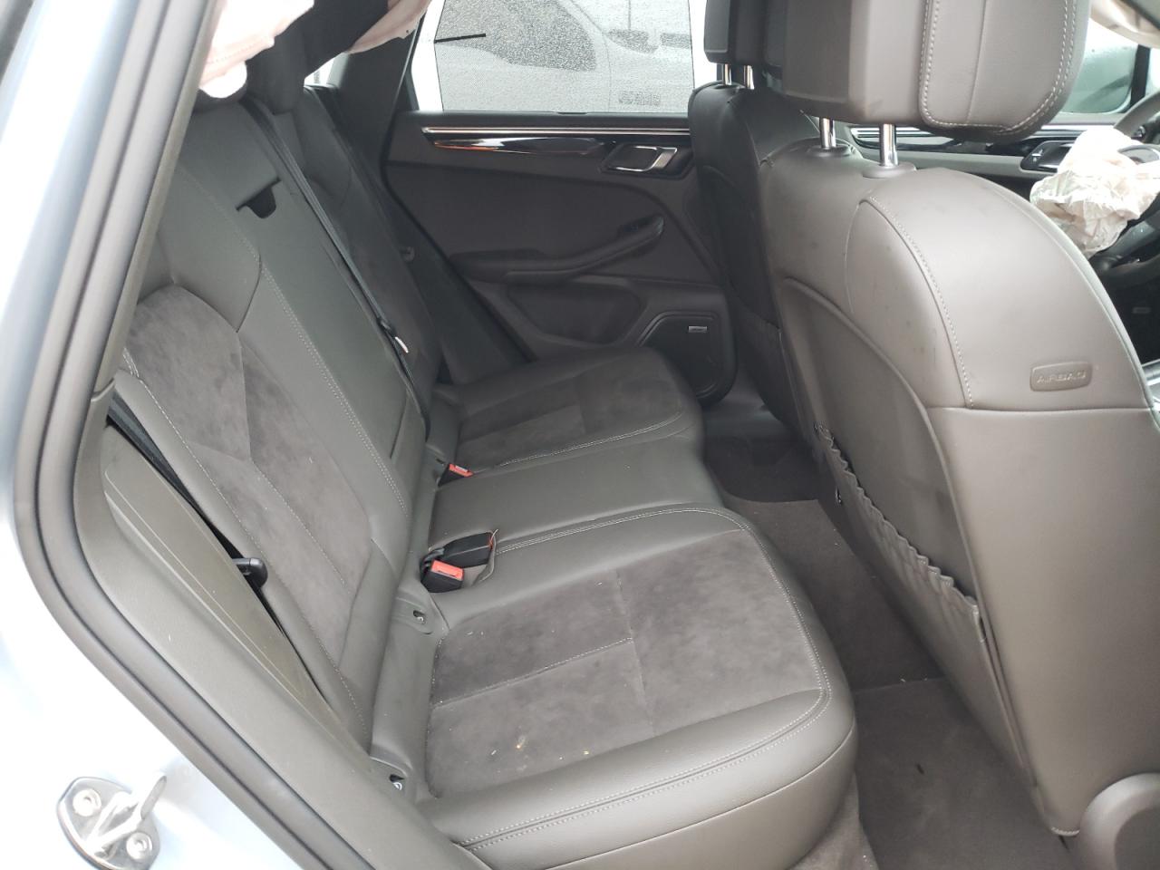 Photo 6 from auction – 2020 PORSCHE MACAN with VIN WP1AA2A56LLB10141
