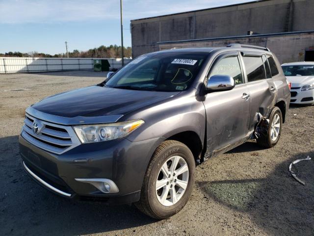 Photo 2 from auction – 2013 TOYOTA HIGHLANDER with VIN 5TDBK3EH0DS212211