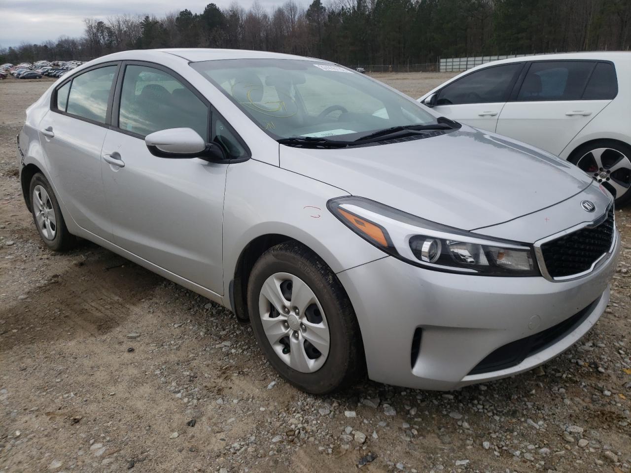 KIA FORTE LX 2018 with VIN 3KPFK4A73JE267682 - Photo from auction