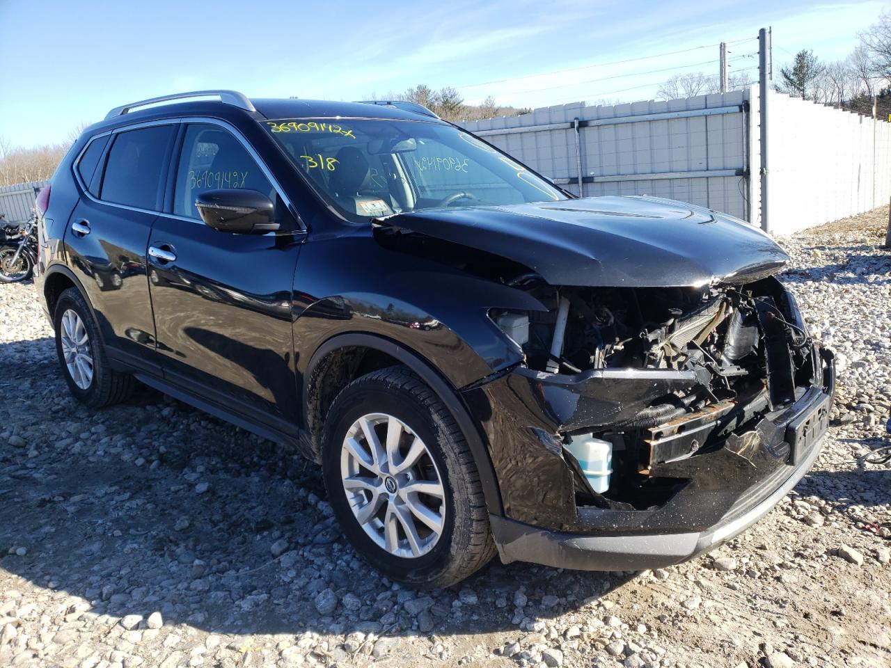 NISSAN ROGUE S 2017 with VIN KNMAT2MVXHP504474 - Photo from auction