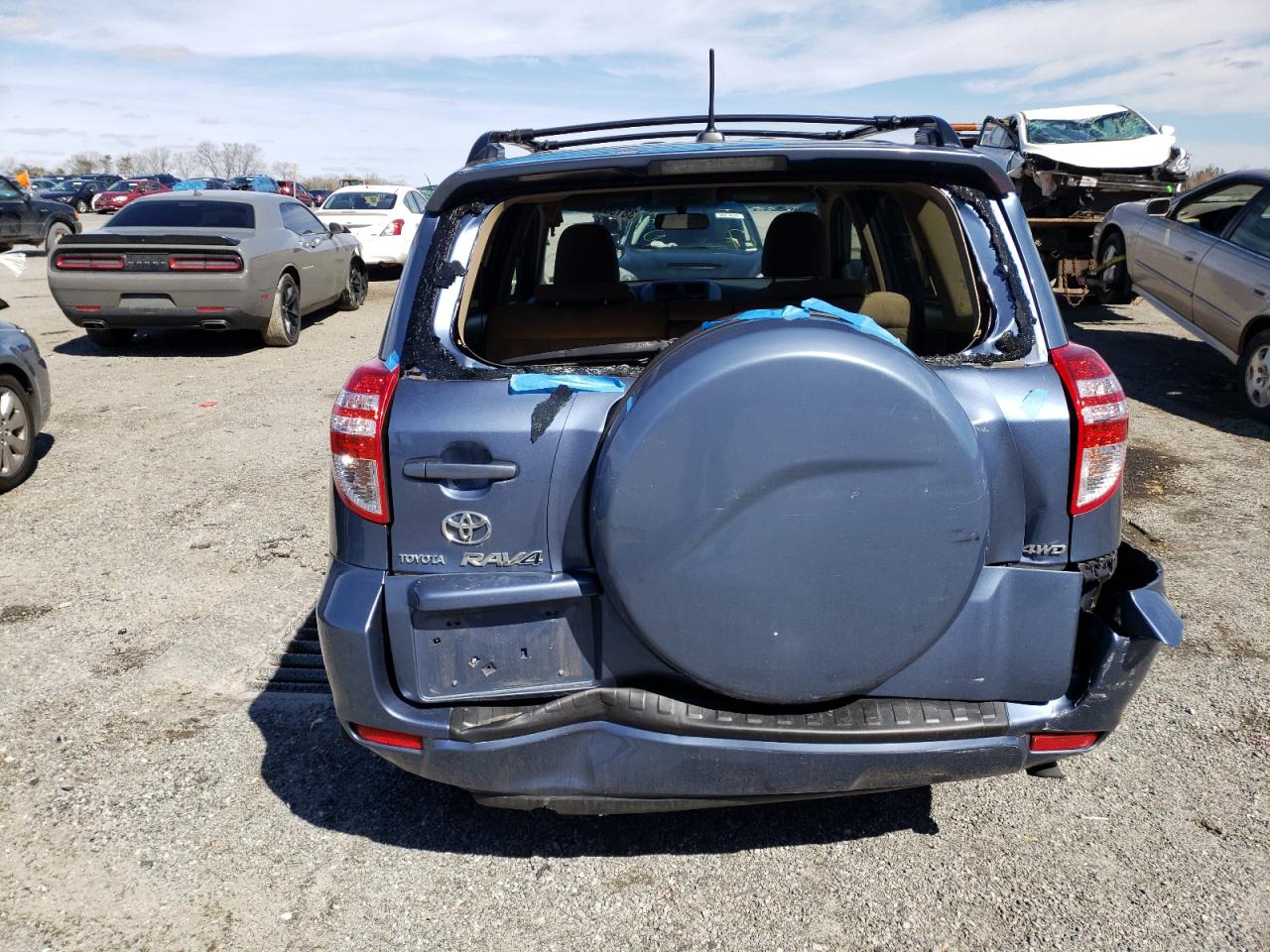 Photo 9 from auction – 2010 TOYOTA RAV4 with VIN JTMBF4DV9AD034954