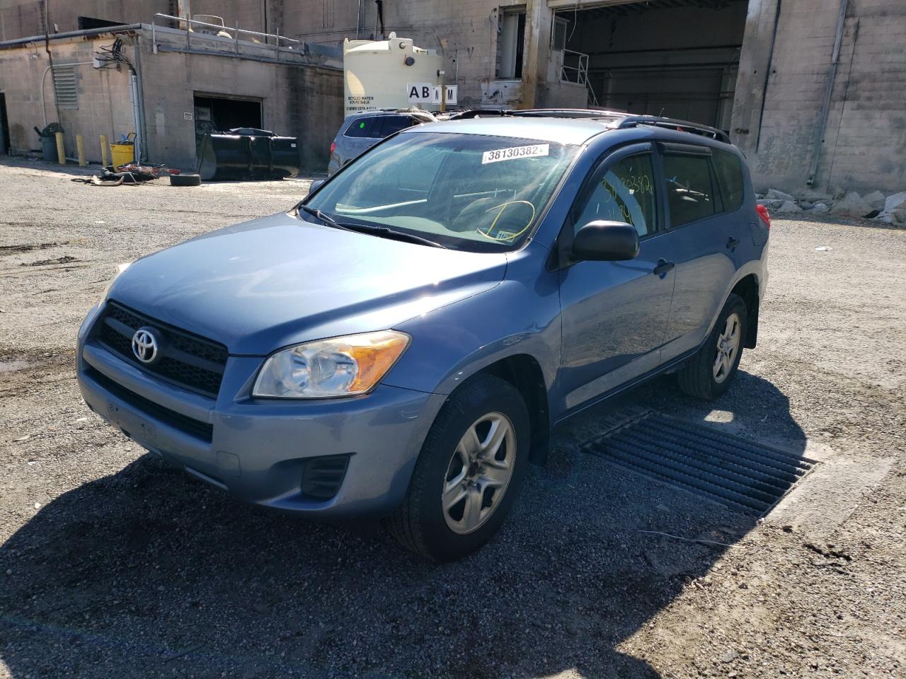 Photo 2 from auction – 2010 TOYOTA RAV4 with VIN JTMBF4DV9AD034954