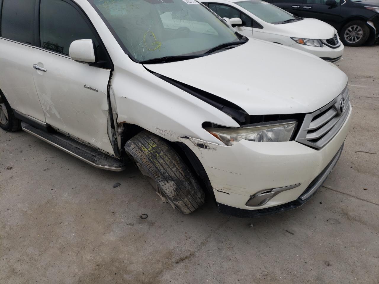 Photo 9 from auction – 2013 TOYOTA HIGHLANDER with VIN 5TDYK3EH3DS113683