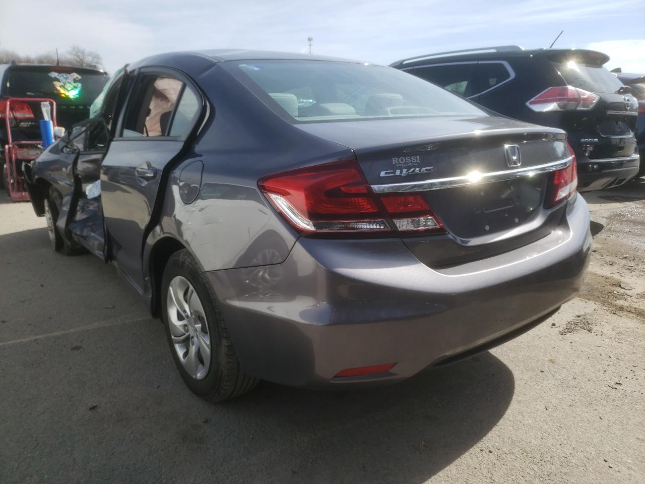 Photo 3 from auction – 2015 HONDA CIVIC LX with VIN 19XFB2F51FE706168