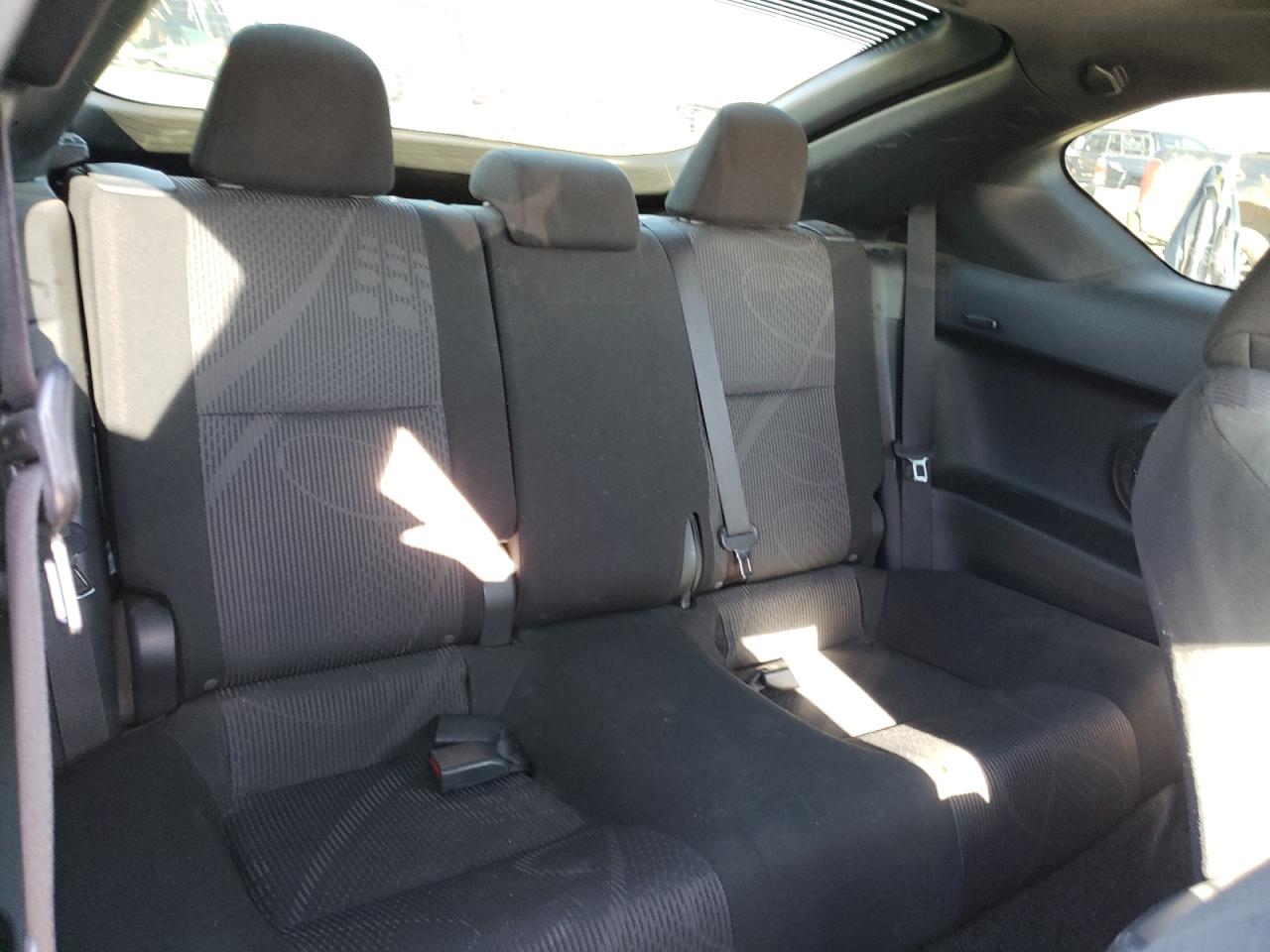 Photo 6 from auction – 2013 TOYOTA SCION TC with VIN JTKJF5C7XD3051334