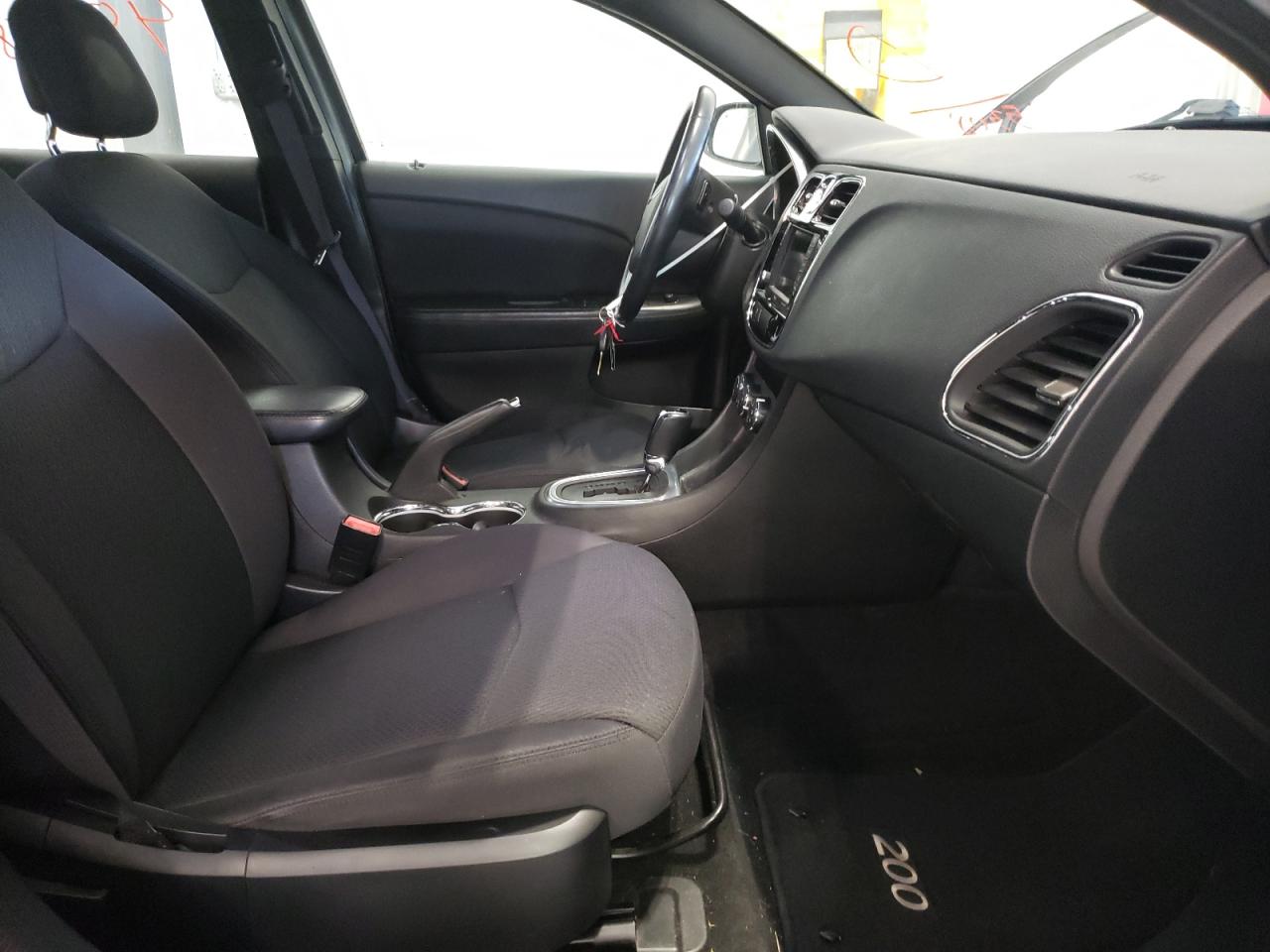 Photo 5 from auction – 2013 CHRYSLER 200 TOURIN with VIN 1C3CCBBG8DN715308