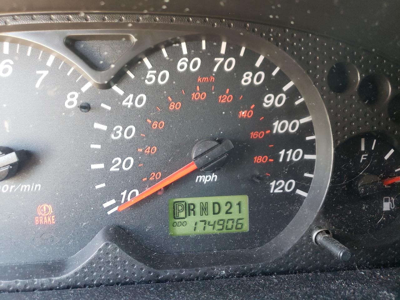 Photo 8 from auction – 2002 MAZDA TRIBUTE LX with VIN 4F2YU08152KM30134
