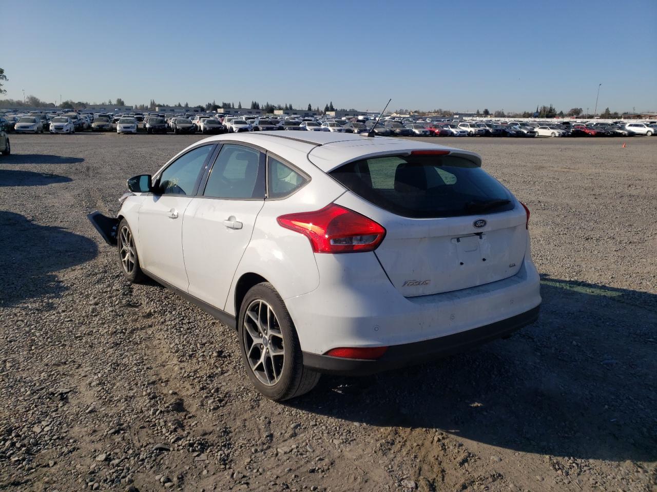 Photo 3 from auction – 2018 FORD FOCUS SEL with VIN 1FADP3M2XJL225591