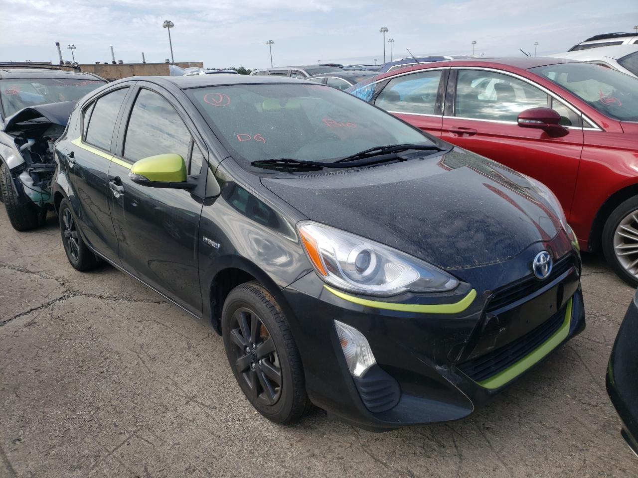 TOYOTA PRIUS C 2016 with VIN JTDKDTB39G1116260 - Photo from auction