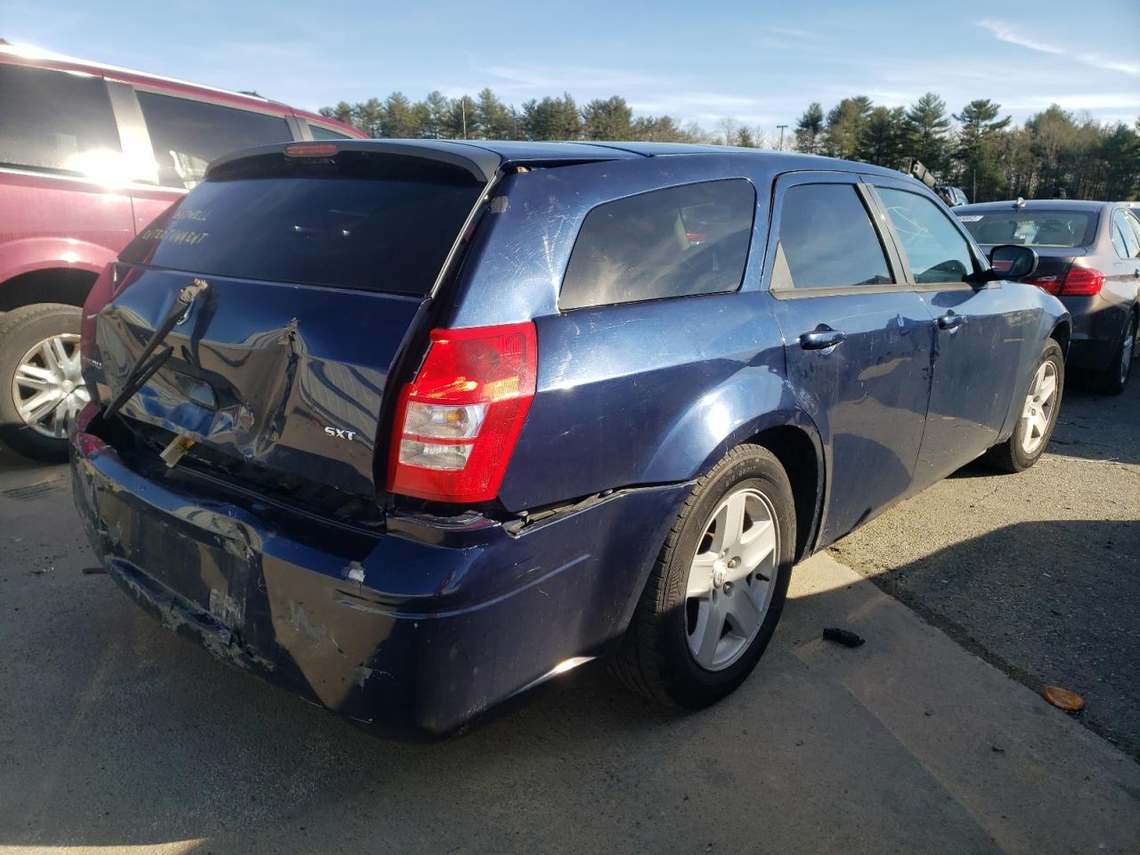 Photo 4 from auction – 2005 DODGE MAGNUM SXT with VIN 2D4FV48V75H533990