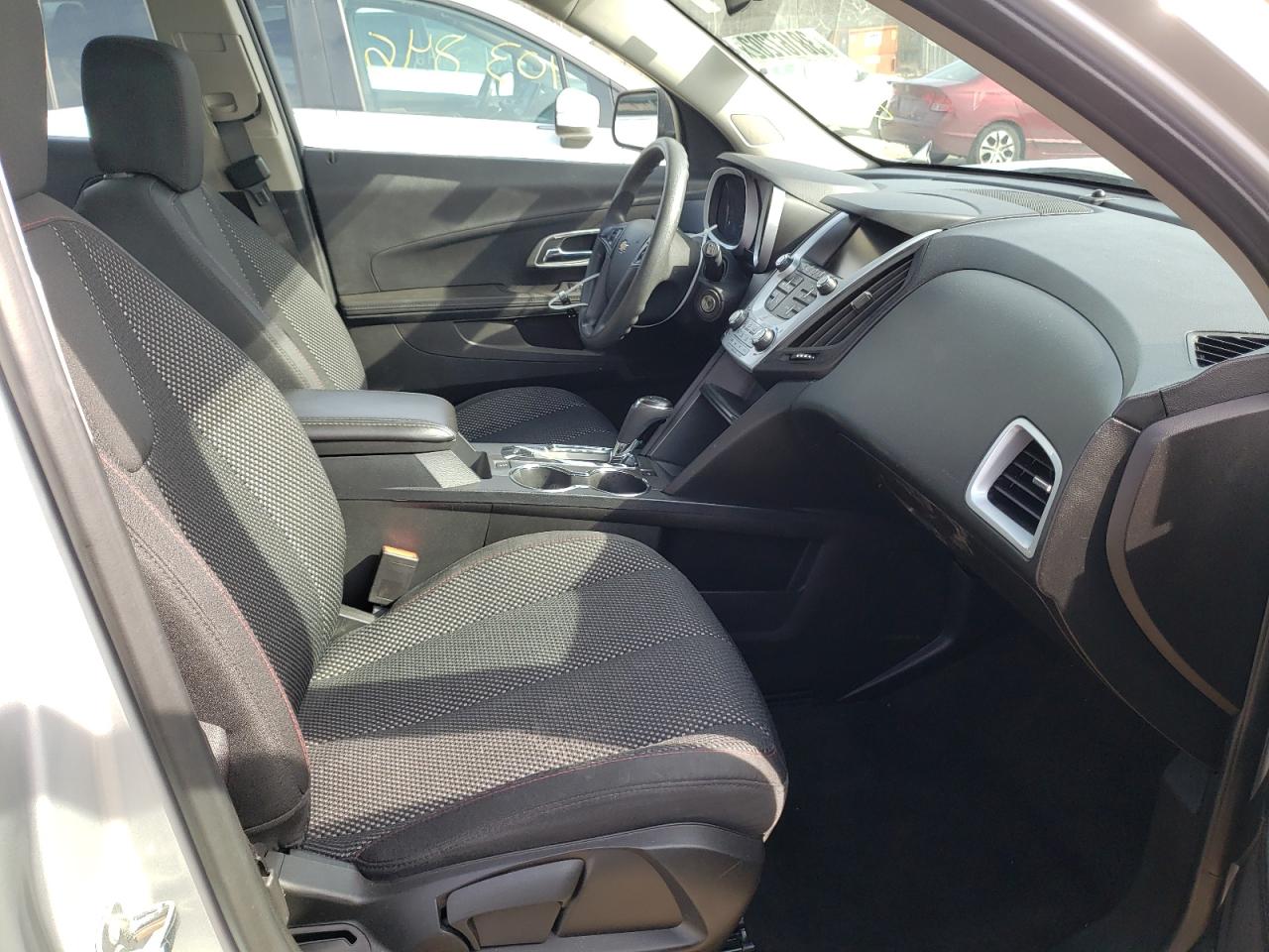 Photo 5 from auction – 2016 CHEVROLET EQUINOX LS with VIN 2GNFLEEK0G6147338