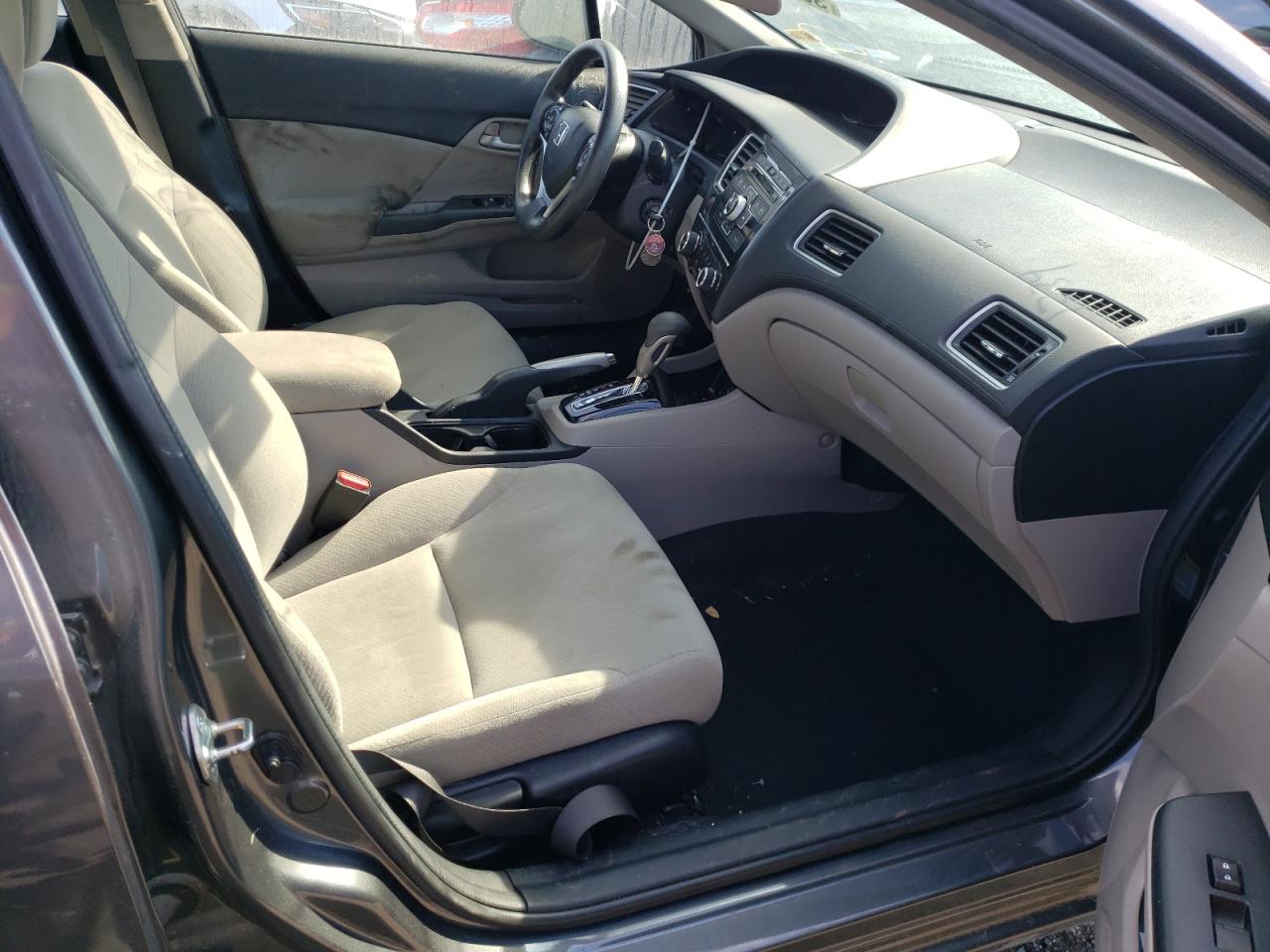 Photo 5 from auction – 2013 HONDA CIVIC HF with VIN 2HGFB2F61DH528919