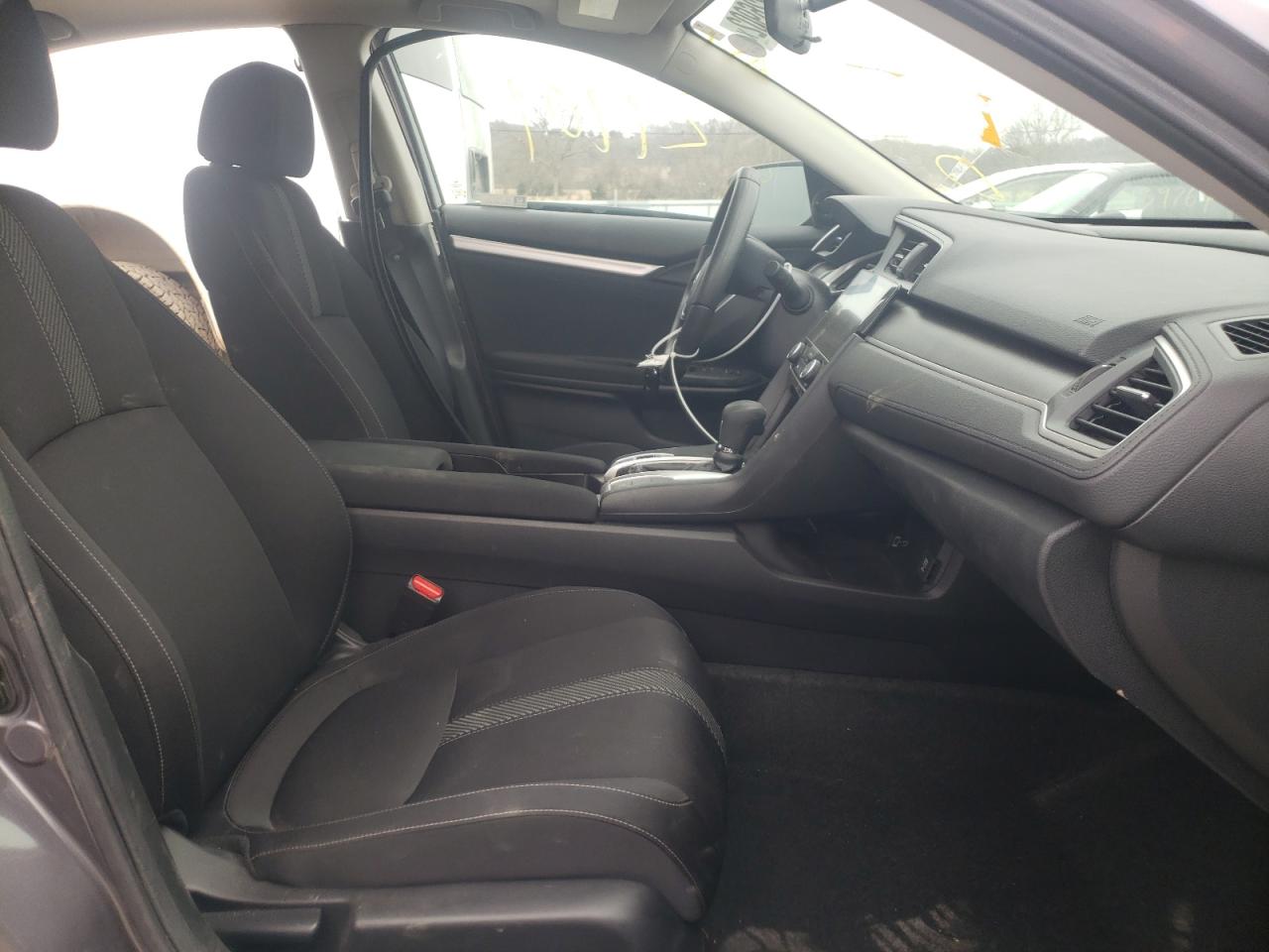 Photo 5 from auction – 2018 HONDA CIVIC EX with VIN 2HGFC2F76JH560590
