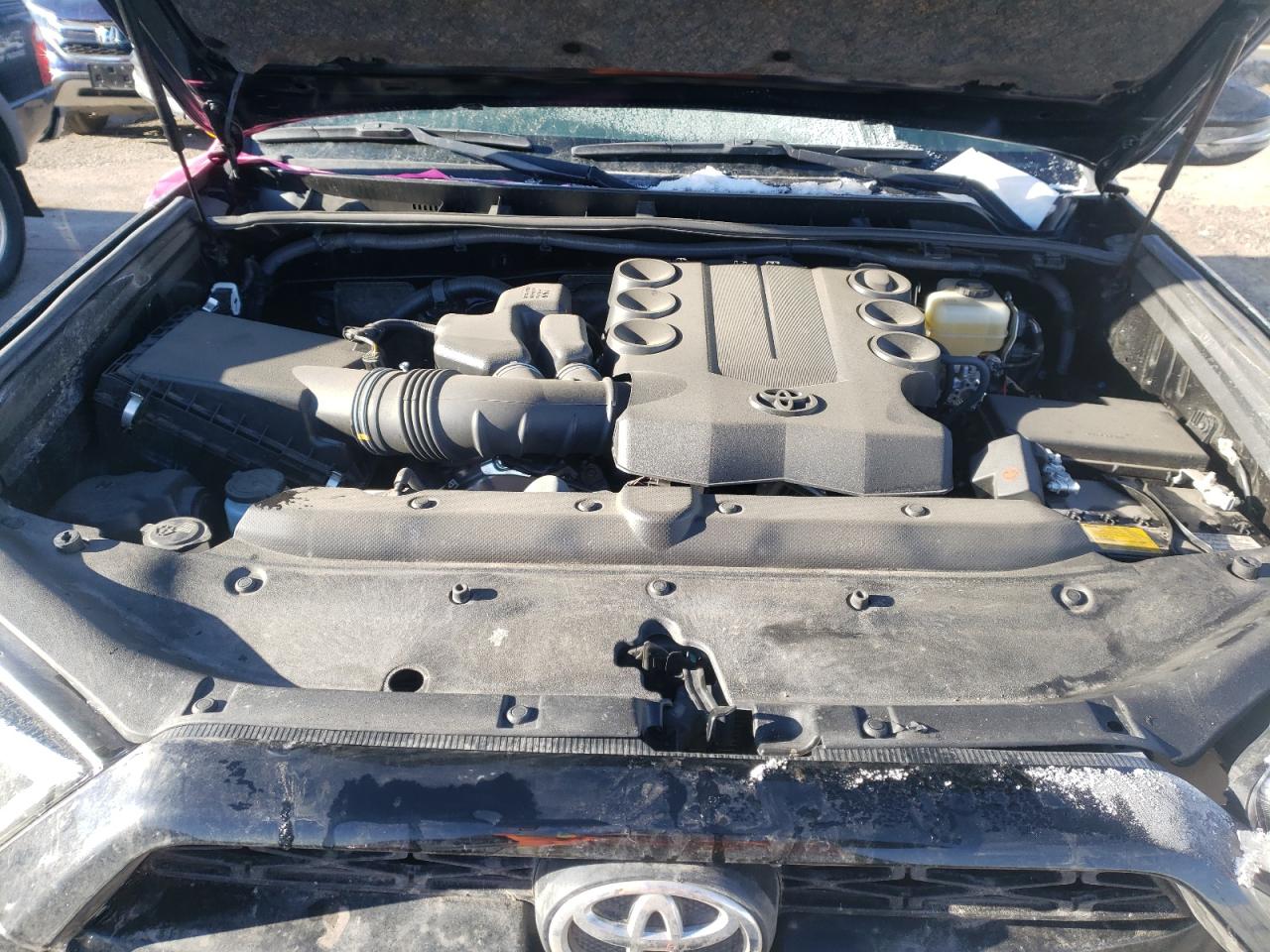 Photo 7 from auction – 2019 TOYOTA 4RUNNER SR with VIN JTEBU5JR9K5664998