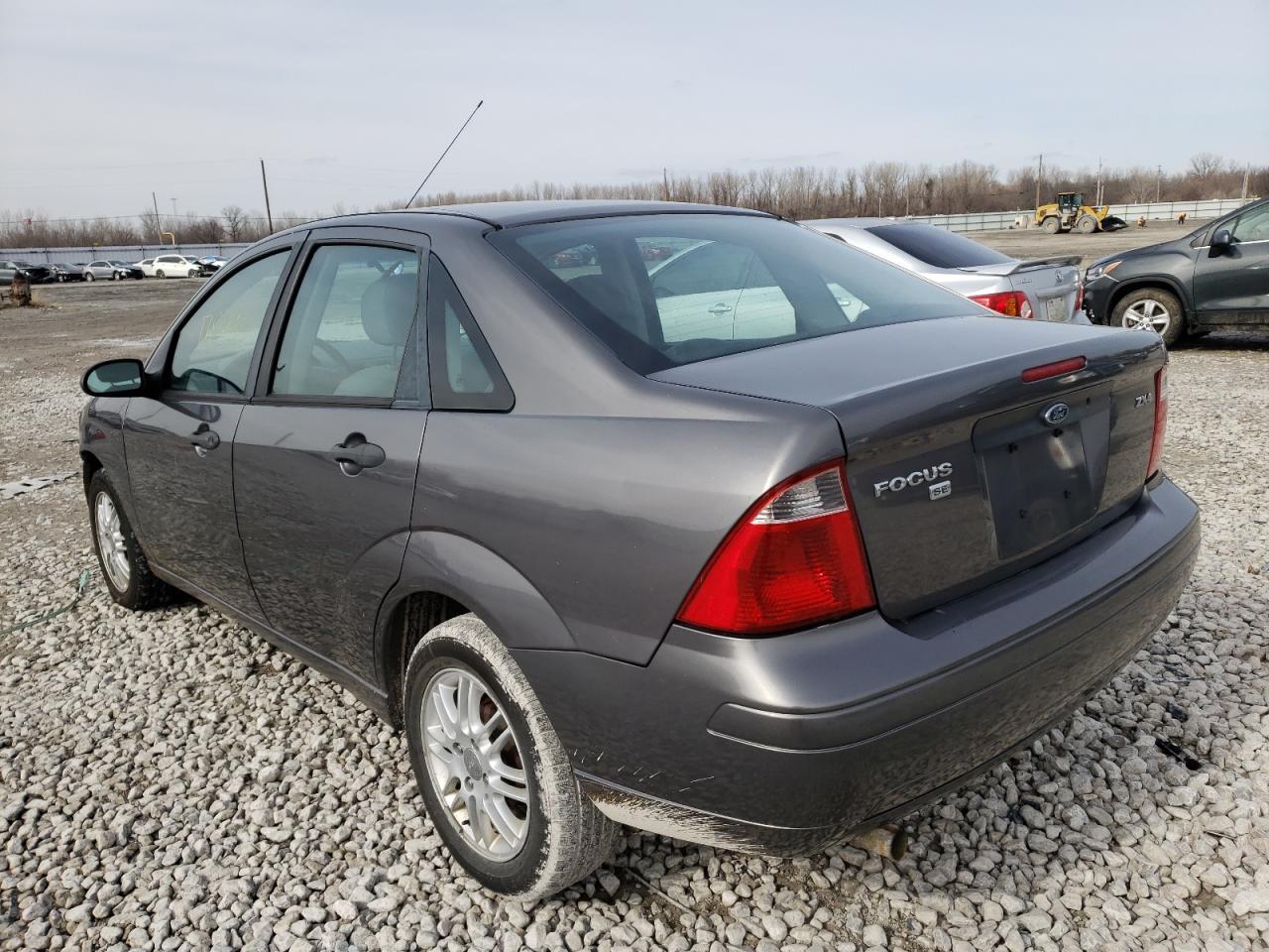 Photo 3 from auction – 2006 FORD FOCUS ZX4 with VIN 1FAHP34N16W219633