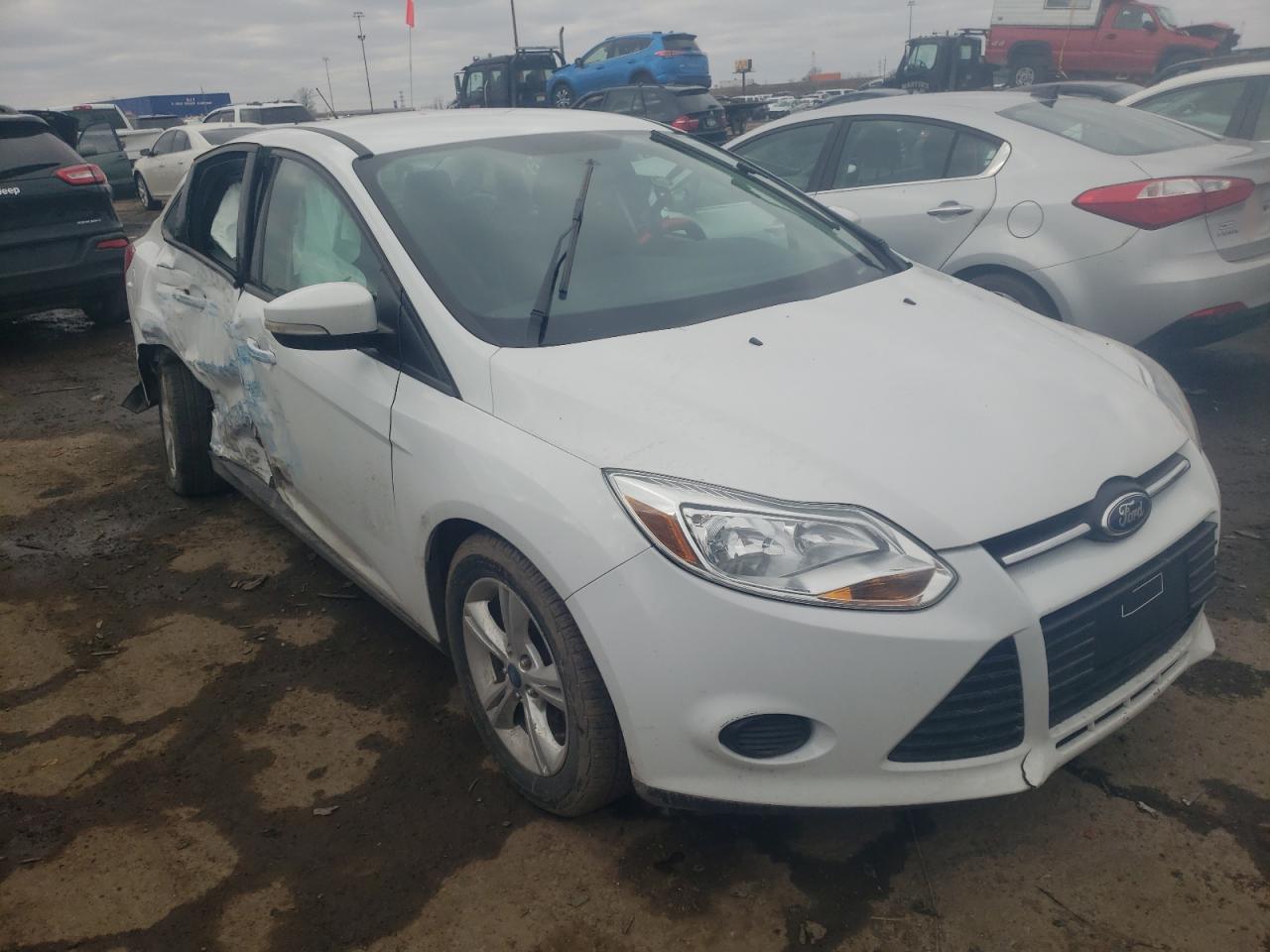 FORD FOCUS SE 2013 with VIN 1FADP3F25DL283593 - Photo from auction