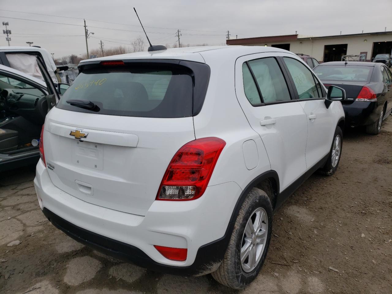 Photo 4 from auction – 2020 CHEVROLET TRAX LS with VIN KL7CJKSBXLB055940