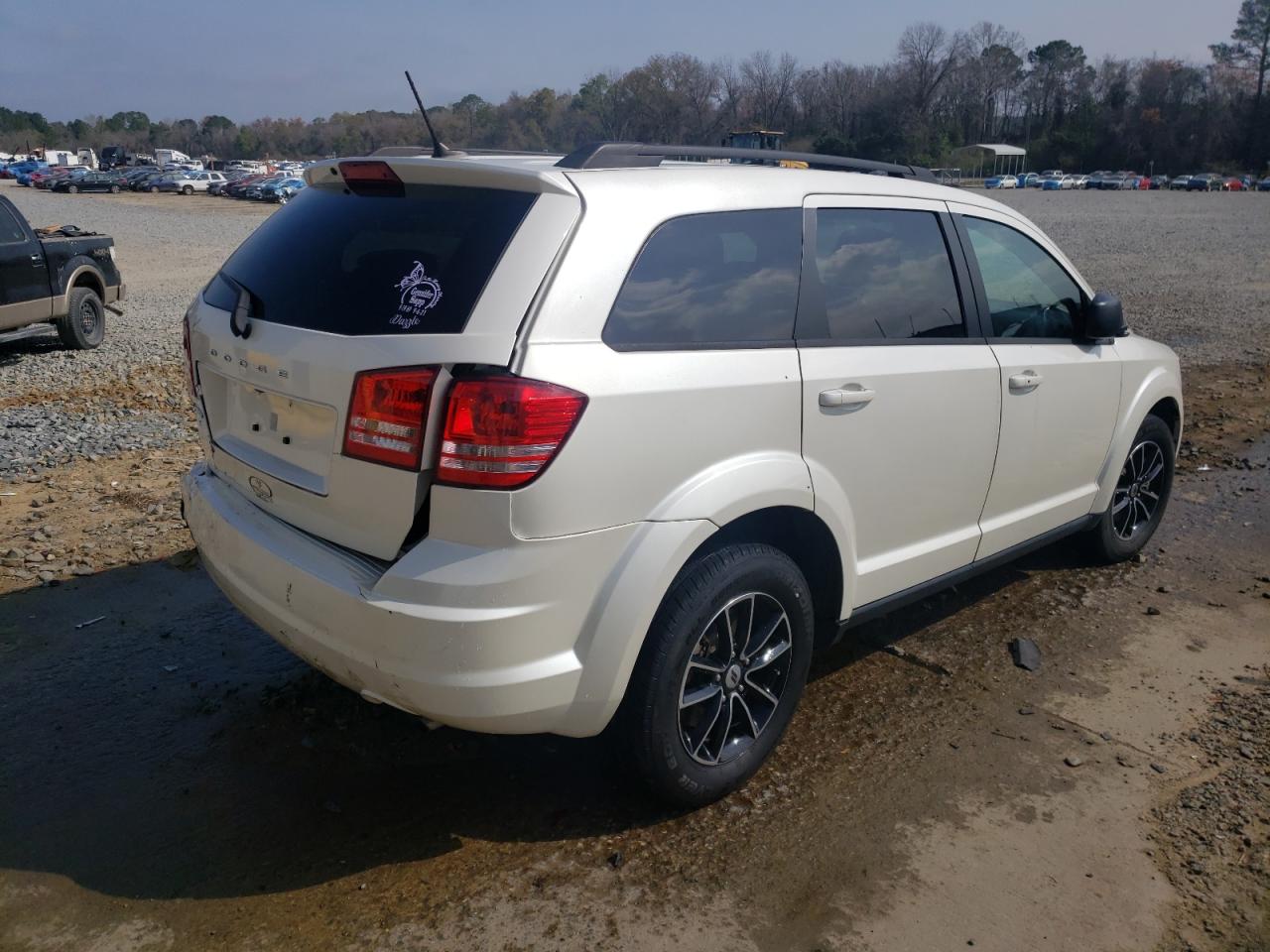 Photo 4 from auction – 2018 DODGE JOURNEY SE with VIN 3C4PDCAB8JT384781