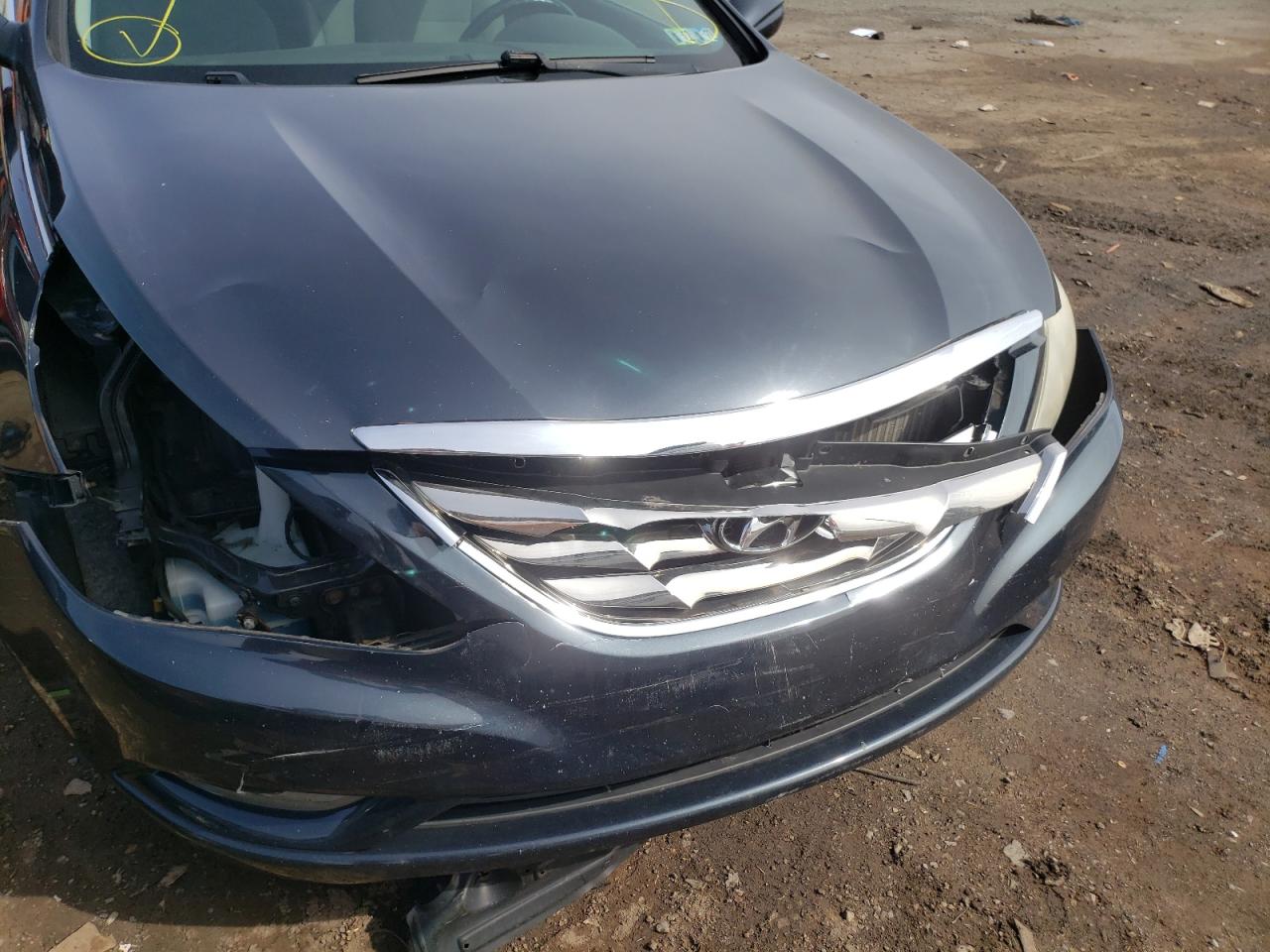 Photo 9 from auction – 2011 HYUNDAI SONATA SE with VIN 5NPEC4AB2BH212358
