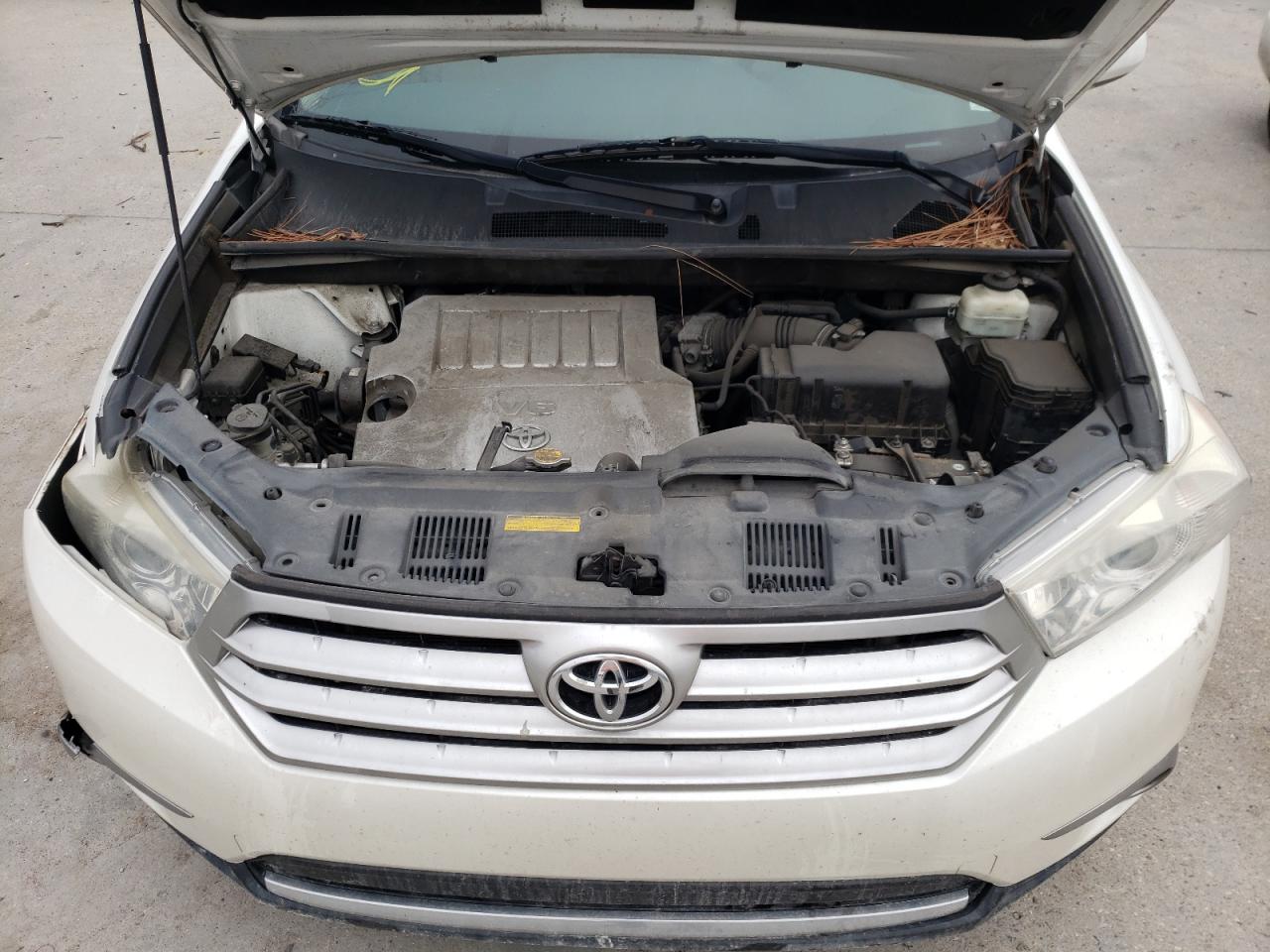 Photo 7 from auction – 2013 TOYOTA HIGHLANDER with VIN 5TDYK3EH3DS113683