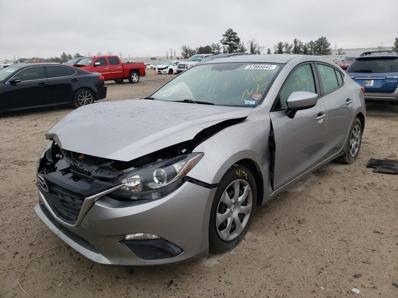 Photo 2 from auction – 2015 MAZDA 3 SPORT with VIN 3MZBM1U7XFM176924