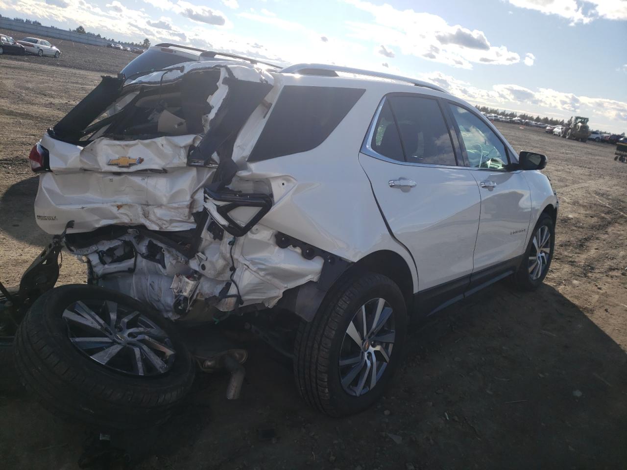 Photo 4 from auction – 2022 CHEVROLET EQUINOX PR with VIN 2GNAXXEV2N6102001
