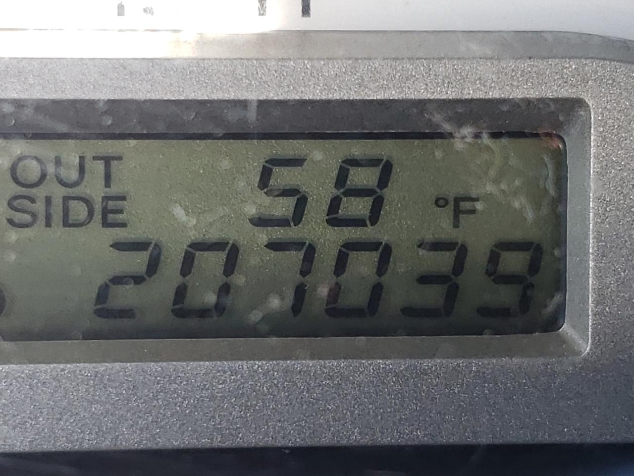 Photo 8 from auction – 2005 TOYOTA COROLLA CE with VIN 1NXBR32E85Z525957
