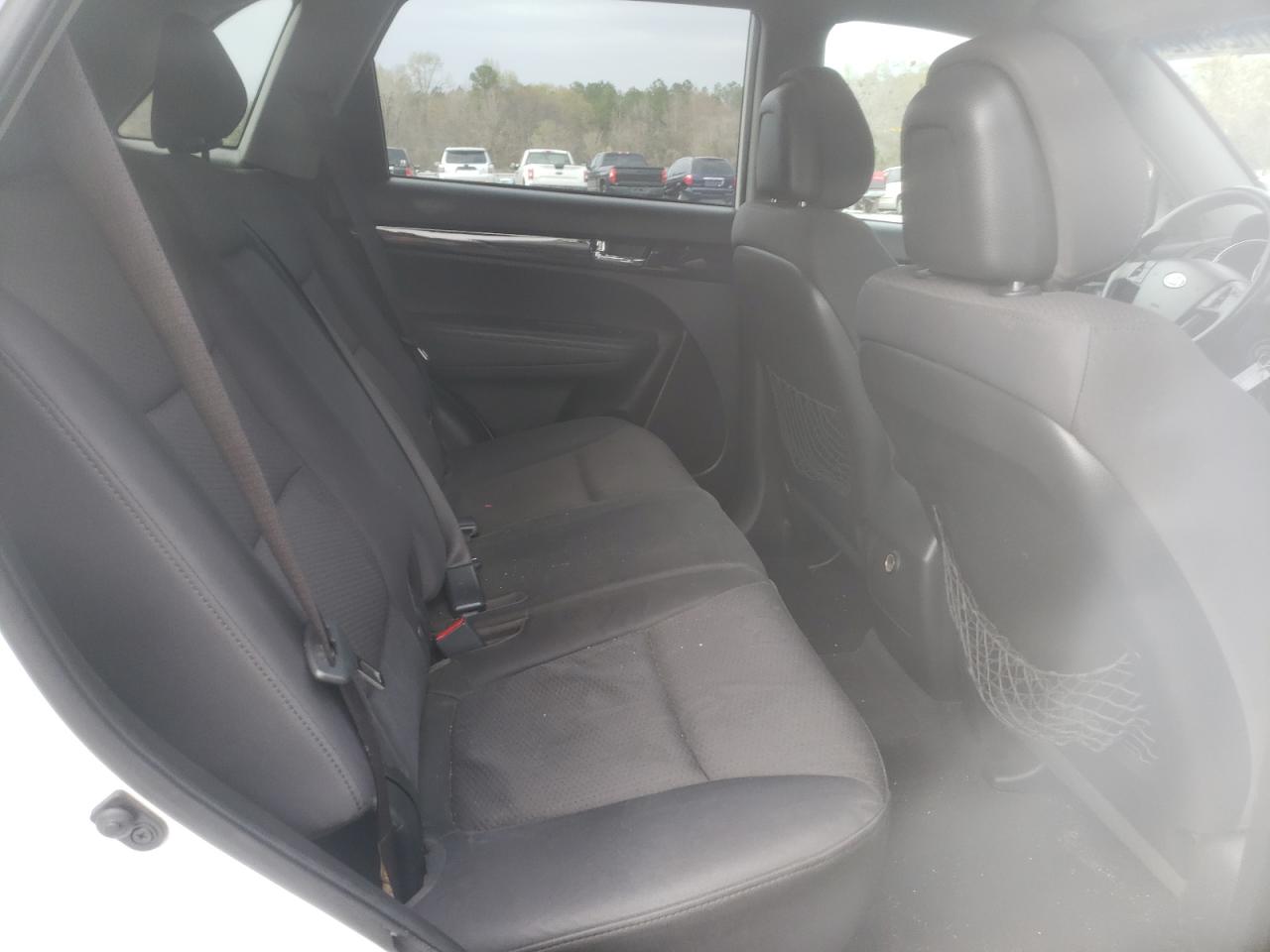 Photo 6 from auction – 2011 KIA SORENTO BA with VIN 5XYKT3A18BG131389