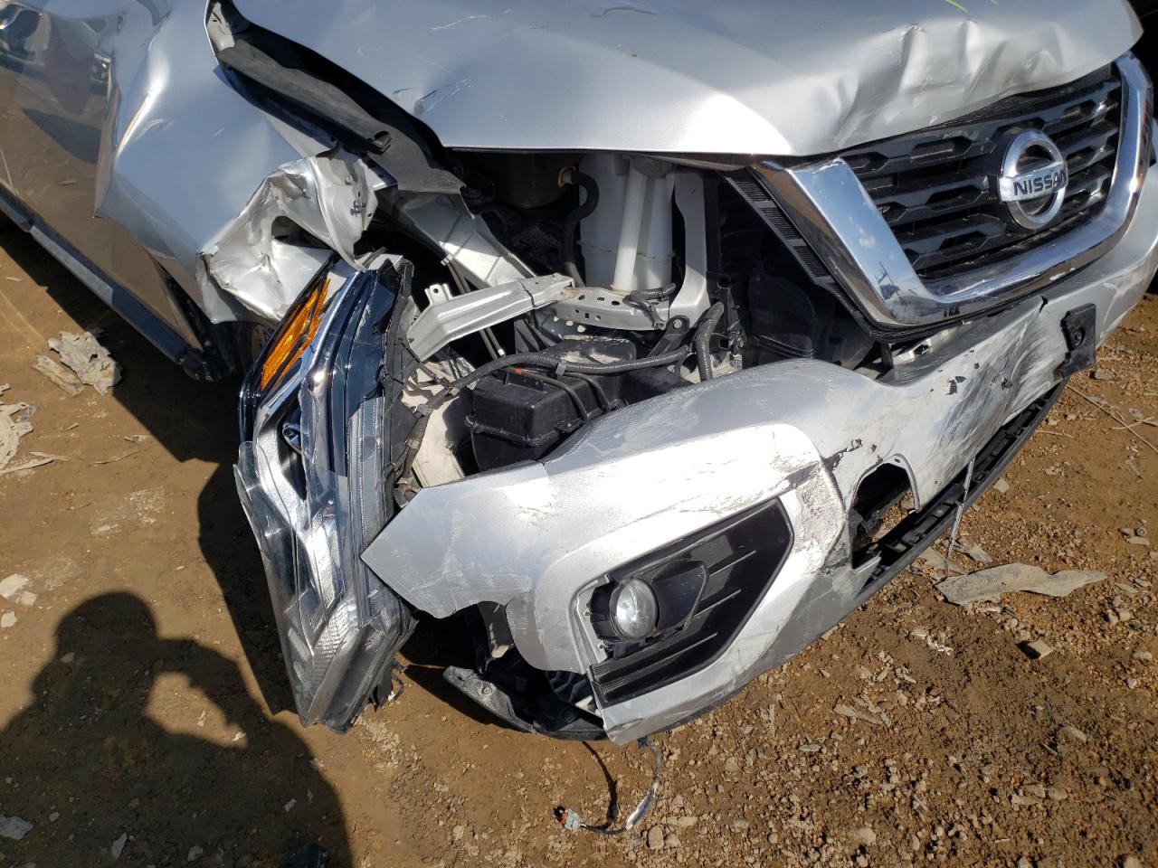 Photo 9 from auction – 2019 NISSAN PATHFINDER with VIN 5N1DR2MM7KC601855