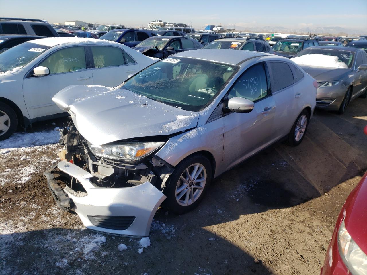 Photo 2 from auction – 2015 FORD FOCUS SE with VIN 1FADP3F26FL361897