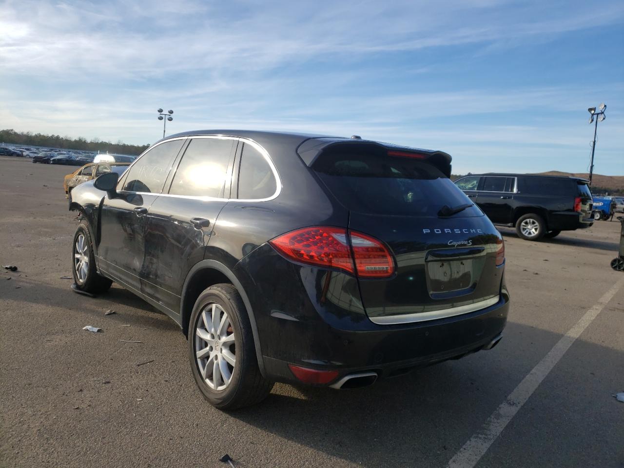 Photo 3 from auction – 2011 PORSCHE CAYENNE S with VIN WP1AB2A20BLA43795