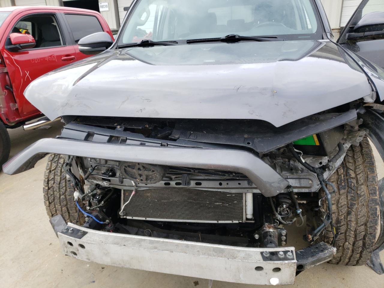 Photo 7 from auction – 2015 TOYOTA 4RUNNER SR with VIN JTEBU5JR7F5208455