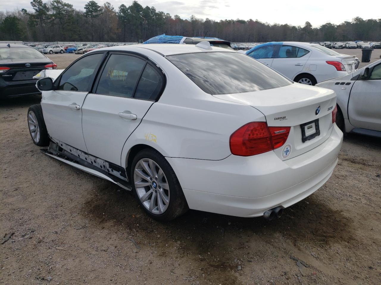 Photo 3 from auction – 2011 BMW 328 with VIN WBAPH7G54BNM56796