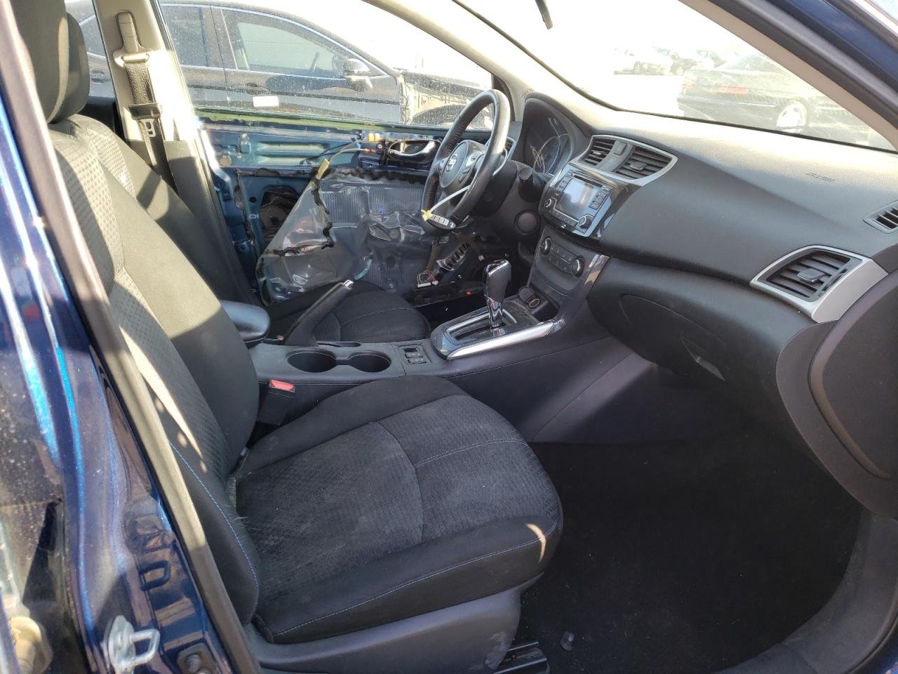 Photo 5 from auction – 2016 NISSAN SENTRA S with VIN 3N1AB7AP1GY236923