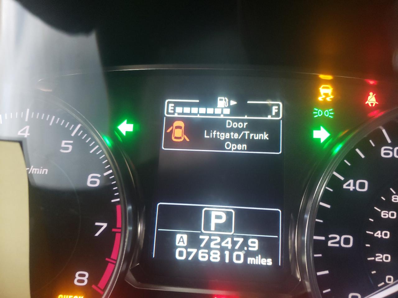 Photo 8 from auction – 2016 SUBARU CROSSTREK with VIN JF2GPAKC0G8200851