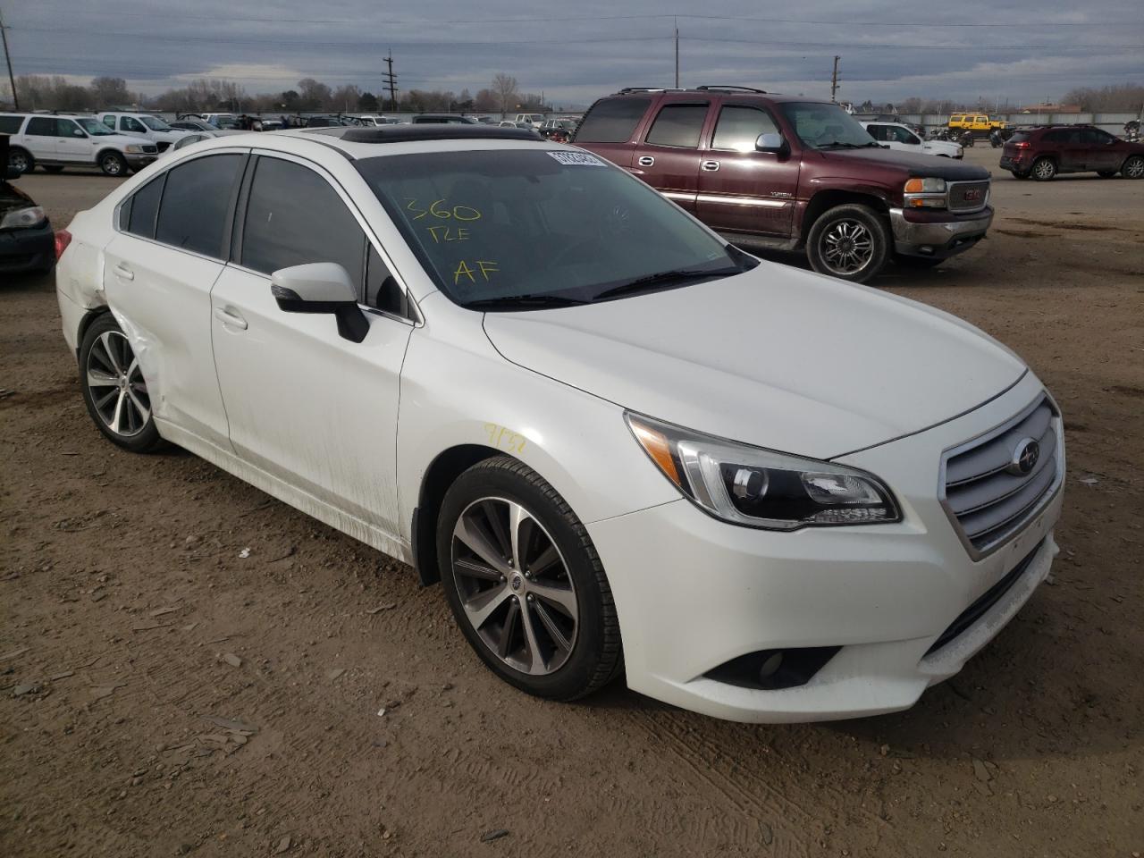 SUBARU LEGACY 2.5 2015 with VIN 4S3BNAL68F3071003 - Photo from auction